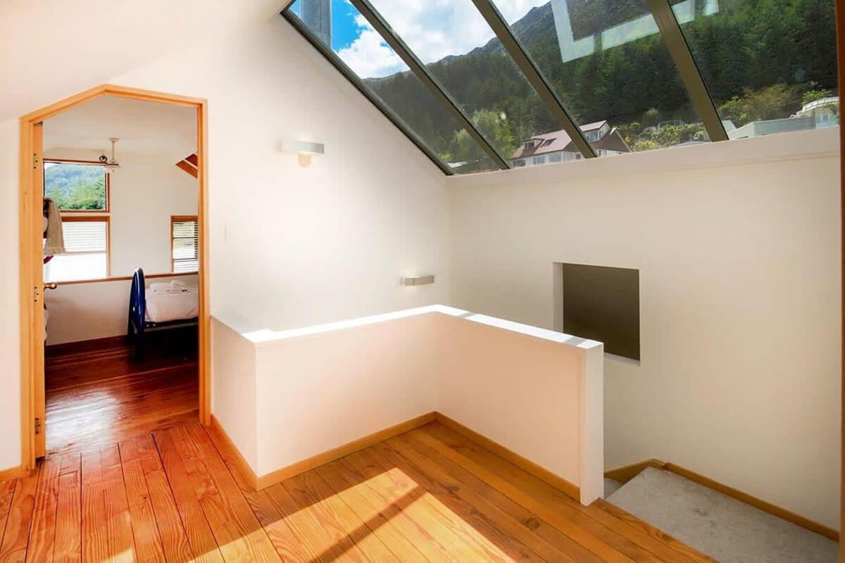 Ruby'S Fernhill Vista Villa Queenstown Exterior photo