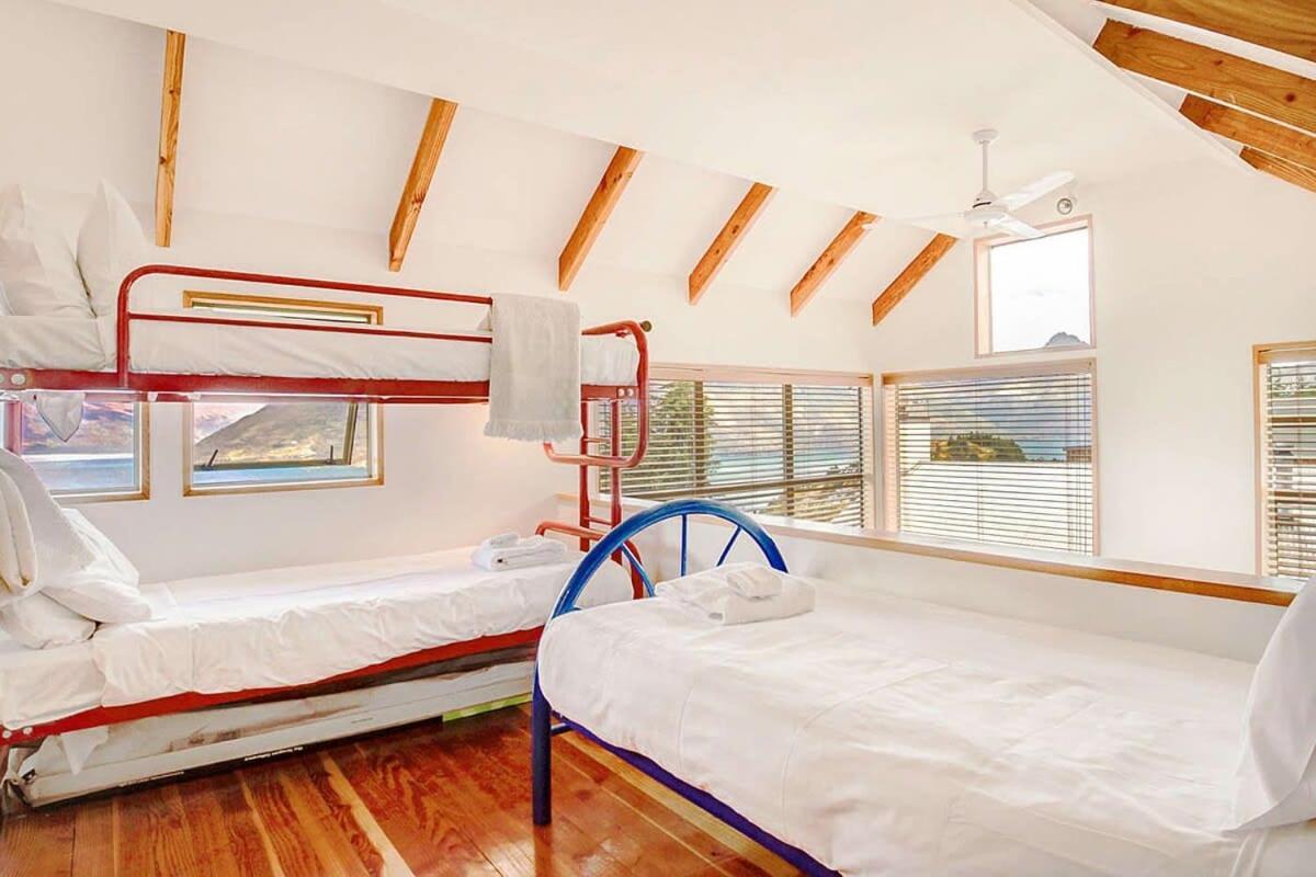 Ruby'S Fernhill Vista Villa Queenstown Exterior photo